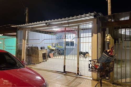 Venda-Casa-Rua Vitória Régia , 37  - próximo Av. Capistrano  - Chácara das Rosas , Cachoeirinha , Rio Grande do Sul , 94967388-610141011-67