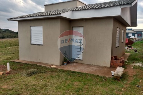 Venda-Casa-Rua Dr. Rubens Augusto Moojen , 83  - lote 10, quadra 20  - Loteamento Vivendas das Araucárias , Lagoa Vermelha , Rio Grande do Sul , 95300000-610111005-245