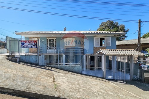 Venda-Casa-Rua Amílton Portes da Silva , 84  - Unidade de Saúde  - Nenê Graeff , Passo Fundo , Rio Grande do Sul , 99032003-610351071-26