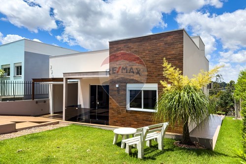 Venda-Casa-RUA EDDYE VALENTIM MATTEVI , 230  - Paiol Grande , Erechim , Rio Grande do Sul , 99712495-612761035-12