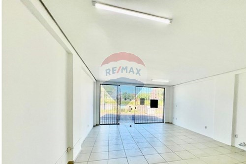 Alugar-Ponto Comercial/ Loja-Nossa Senhora do Rosário , Santa Maria , Rio Grande do Sul , 97010400-610451002-56