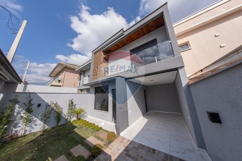 Venda-Casa-Rua Marconi de Cesaro , 282  - São Luiz Gonzaga , Passo Fundo , Rio Grande do Sul , 99054322-610271092-278