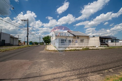 Venda-Casa-Rua Adriano Carvalho dos Santos , 92  - Granja Esperança , Cachoeirinha , Rio Grande do Sul , 94960010-610381100-7