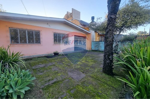 Venda-Casa-Rua Dom Bosco , 523  - Escola Cristã Dora Dimer  - Santa Fé , Gravataí , Rio Grande do Sul , 94060110-610161075-35