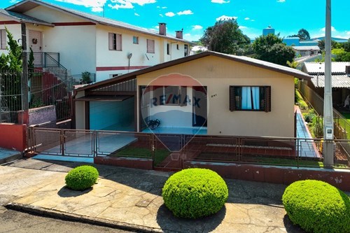 Venda-Casa-Rua Antônio Busetto , 241  - VINAGRES KOLLER  - Koller , Erechim , Rio Grande do Sul , 99711190-612761037-39