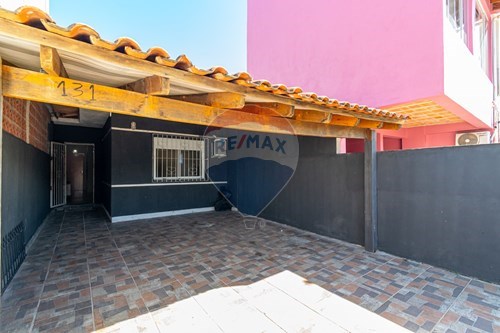 Venda-Casa-Rua Miguel Couto , 131  - Supermercado Madi  - Morada do Vale III , Gravataí , Rio Grande do Sul , 94080032-610051021-146