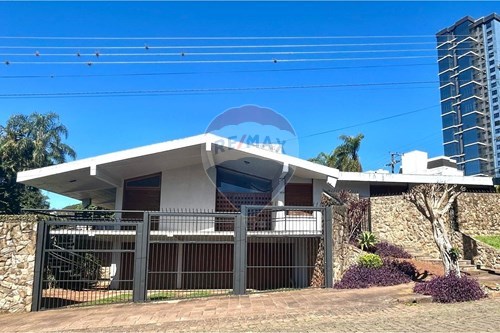 Venda-Casa-Vila Nicolau Vergueiro , Passo Fundo , Rio Grande do Sul , 99020150-610271052-7