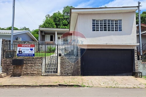 Venda-Casa-Rua Jorge Almeida , 207  - Orla Beach Sports  - Vila Luiza , Passo Fundo , Rio Grande do Sul , 99072750-610351071-38