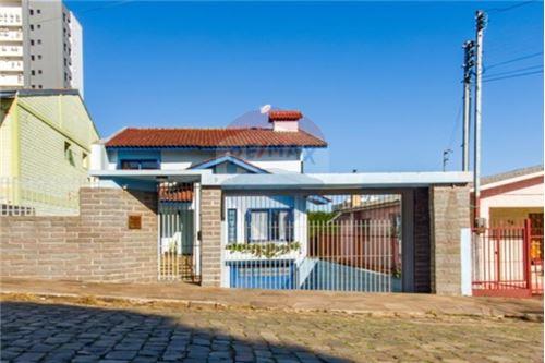 For Sale-House-Rua Coronel Antônio Mostardeiro , 50  - Universidade Federal Fronteira Sul Passo Fundo  - Centro , Passo Fundo , Rio Grande do Sul , 99025-100-610351037-29