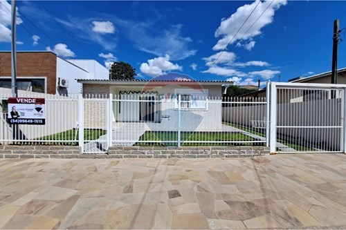 Venda-Casa-Rua Sebastião Pereira dos Santos , 388  - Residencial Kube Home Resort  - São Cristóvão , Passo Fundo , Rio Grande do Sul , 99060310-610351071-39