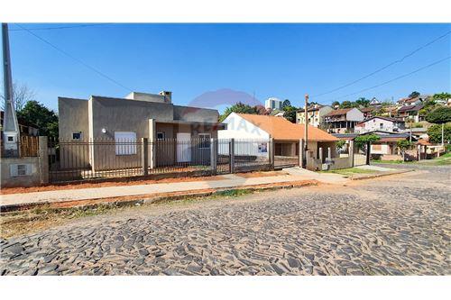 For Sale-House-Avenida Canabarro , 50  - Santo Andre , São Leopoldo , Rio Grande do Sul , 93048420-610411013-1173
