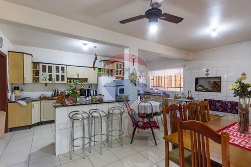 Venda-Casa-Rua Barão do Triunfo , 520  - Nossa Senhora do Rosário , Santa Maria , Rio Grande do Sul , 97010-070-610311031-2