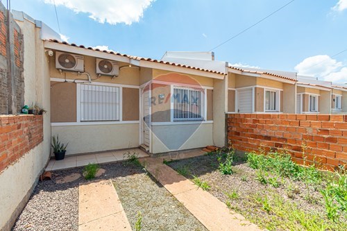 Venda-Casa-Rua Goiabeira , 70  - Próximo do Stok Center e Havan  - Morada do Vale II , Gravataí , Rio Grande do Sul , 94140022-610141033-89