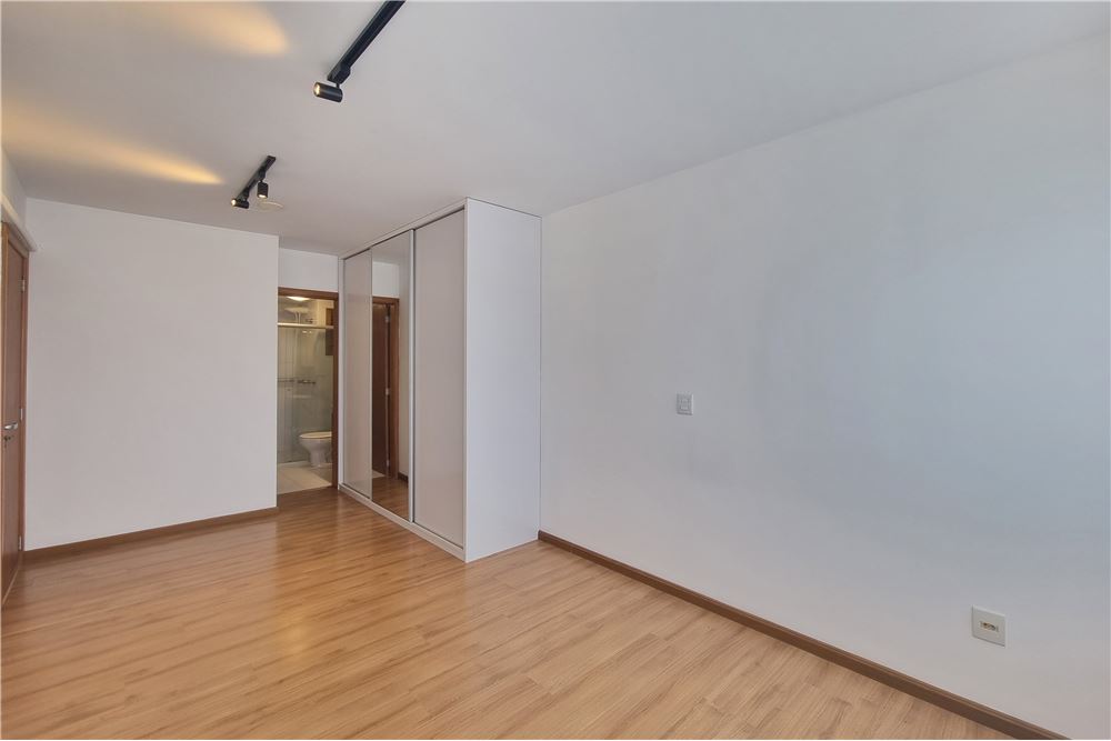 Apartamento à venda com 2 quartos, 104m² - Foto 22