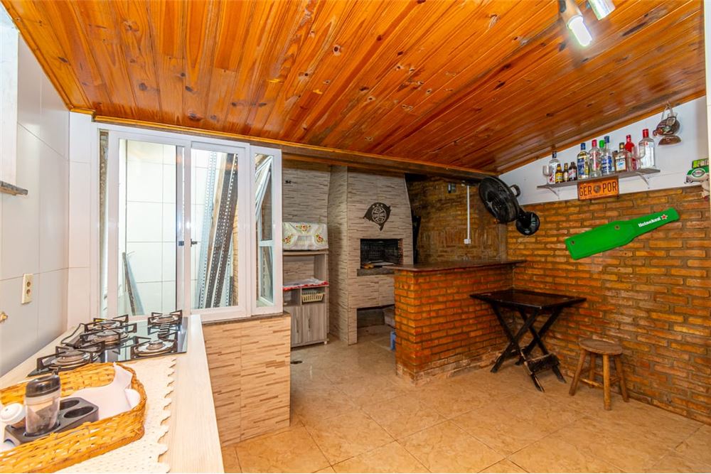 Casa à venda com 2 quartos, 45m² - Foto 10