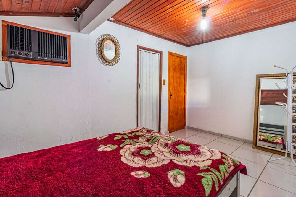 Casa à venda com 3 quartos, 300m² - Foto 7