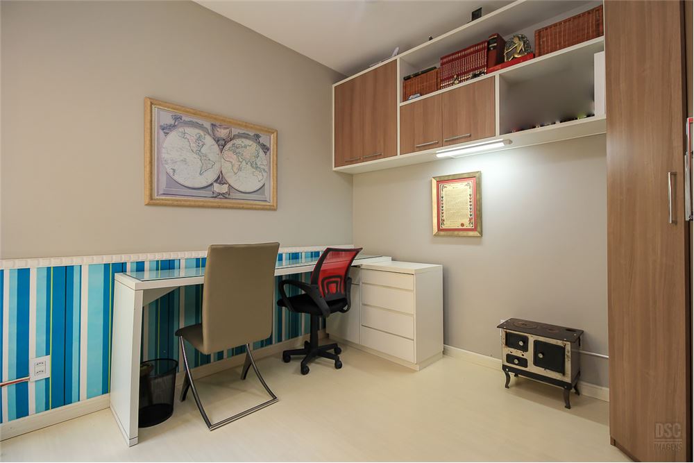 Apartamento à venda com 3 quartos, 180m² - Foto 21