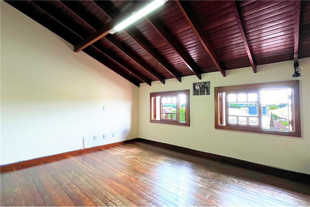 Casa à venda com 3 quartos, 165m² - Foto 25