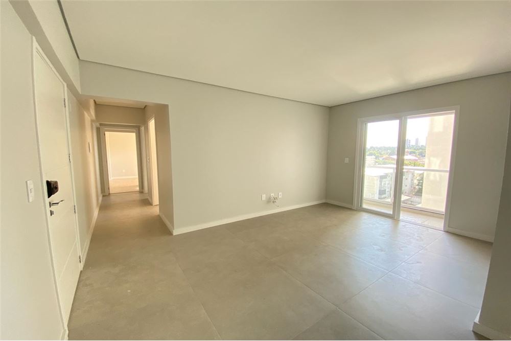 Apartamento à venda com 2 quartos, 85m² - Foto 5