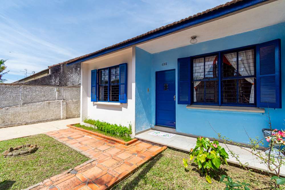 Casa à venda com 3 quartos, 300m² - Foto 2