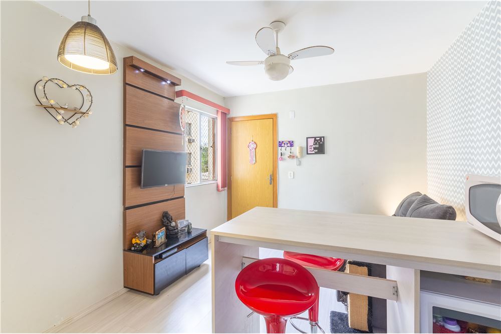 Apartamento à venda com 2 quartos, 68m² - Foto 2