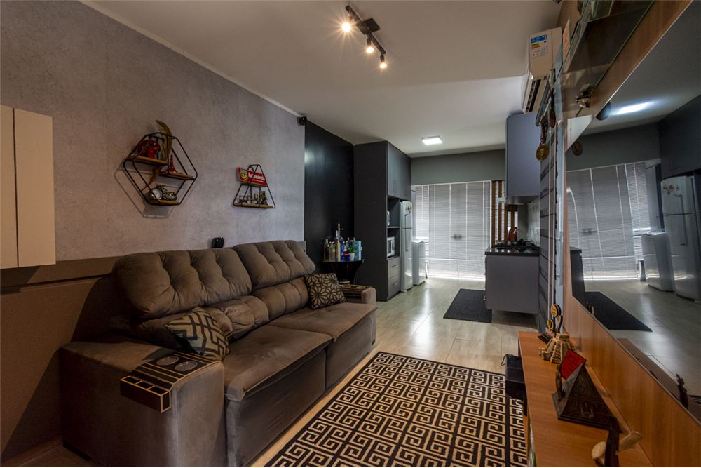 Casa à venda com 2 quartos, 67m² - Foto 1