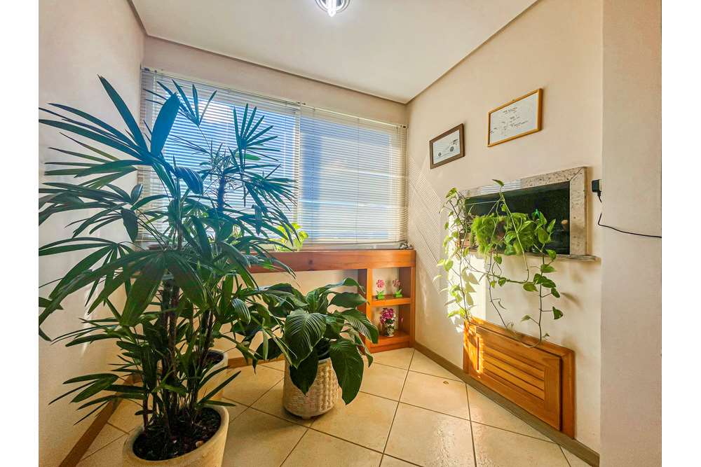 Apartamento à venda com 3 quartos, 121m² - Foto 8