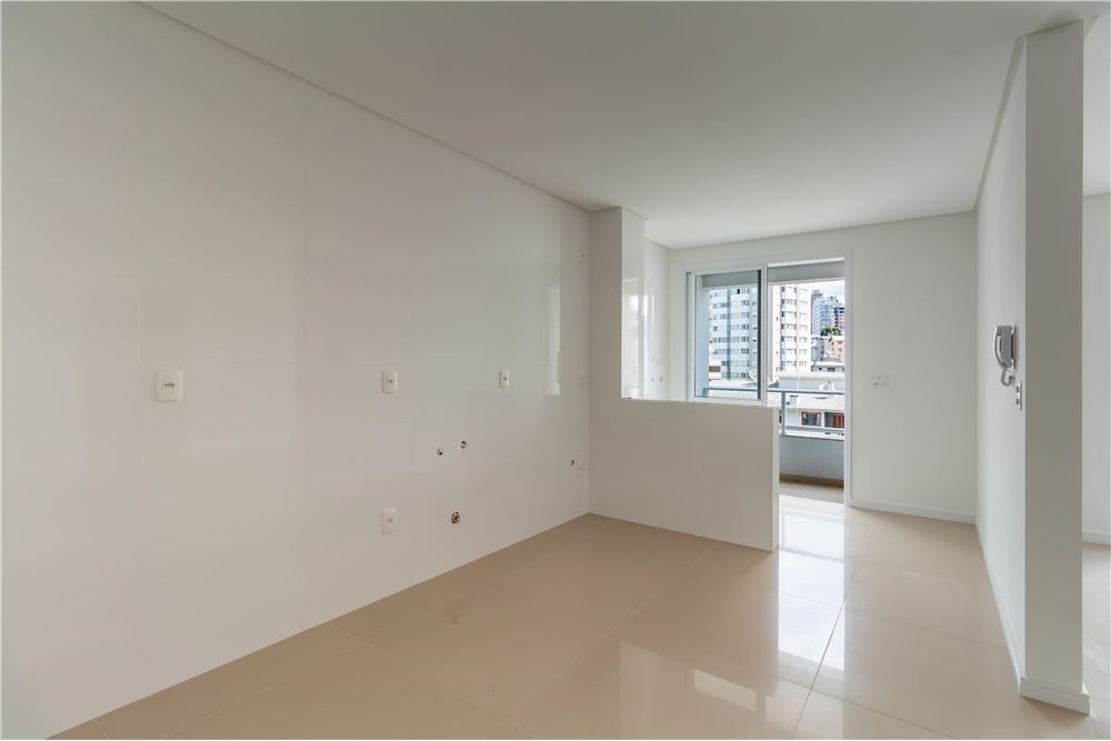 Apartamento à venda com 1 quarto, 65m² - Foto 7