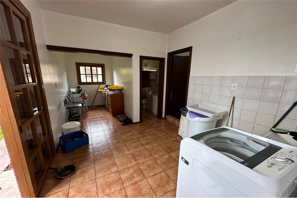 Casa à venda com 3 quartos, 230m² - Foto 7