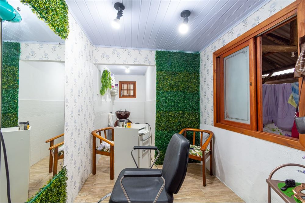 Casa à venda com 3 quartos, 300m² - Foto 8