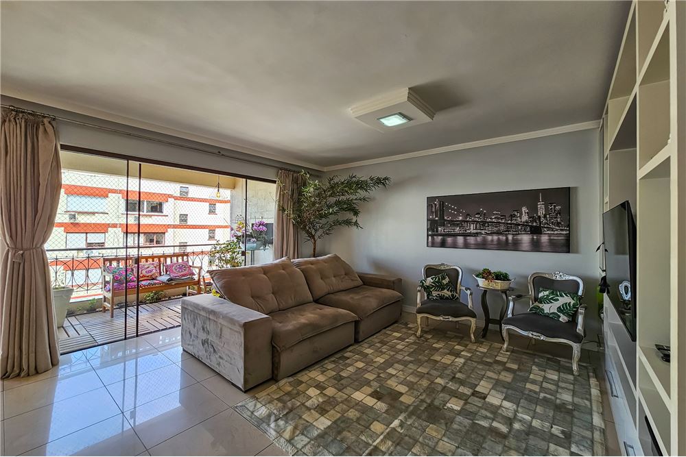 Apartamento à venda com 3 quartos, 204m² - Foto 8