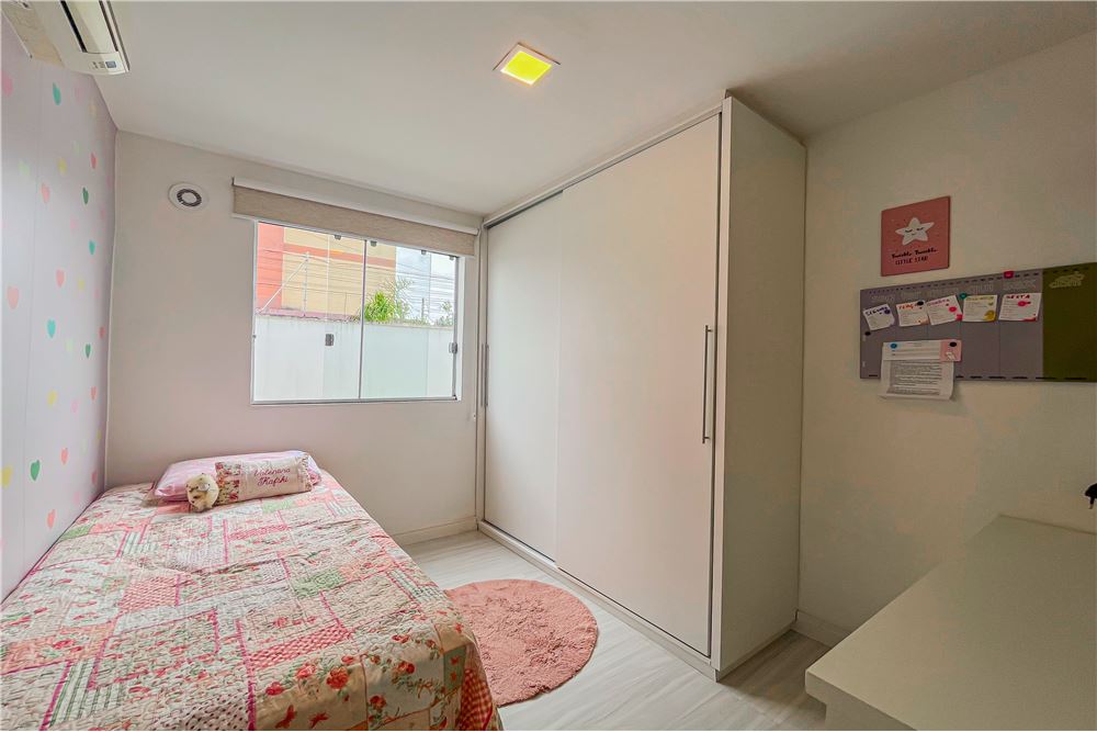 Casa à venda com 3 quartos, 68m² - Foto 16