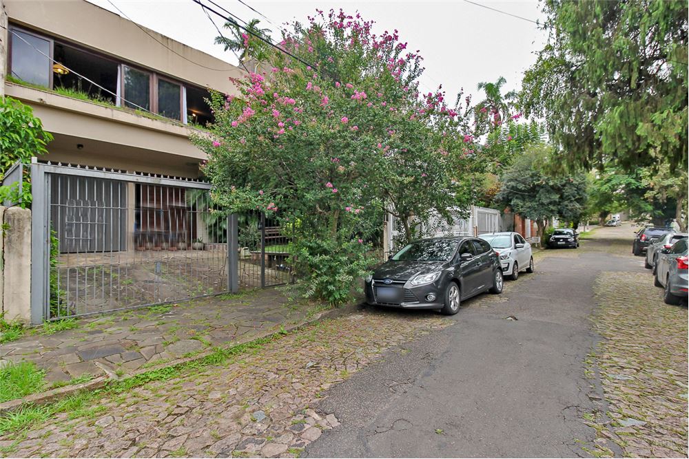 Casa, 3 quartos, 252 m² - Foto 2