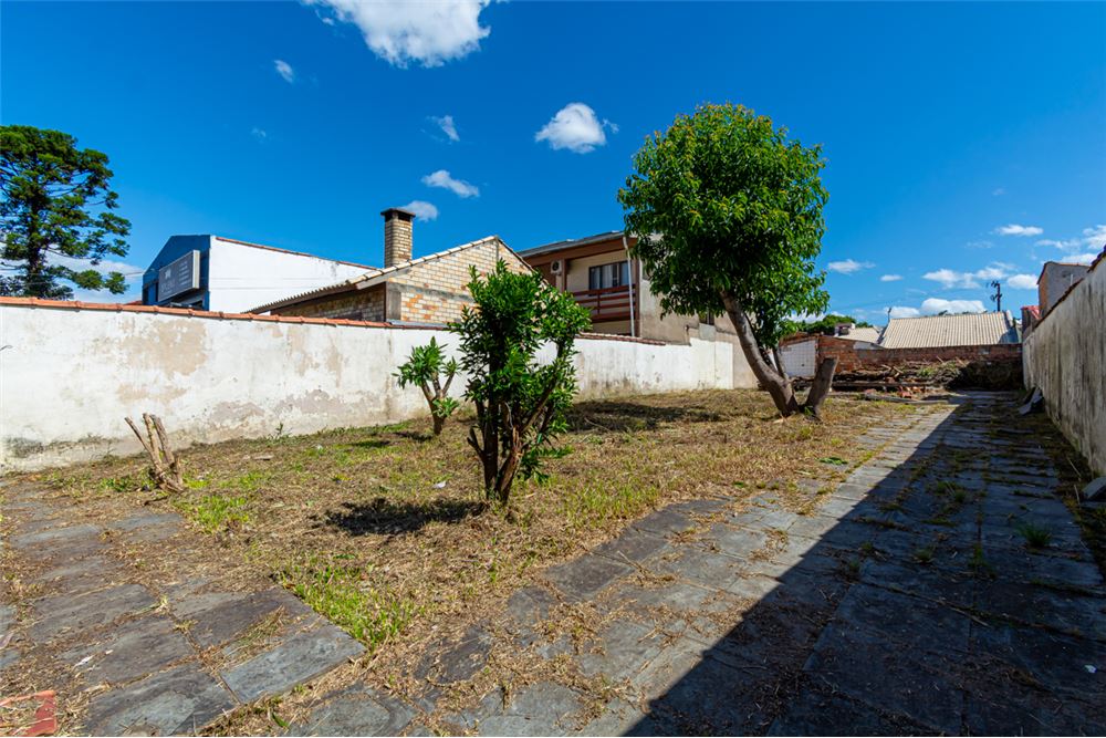 Terreno à venda, 300m² - Foto 1