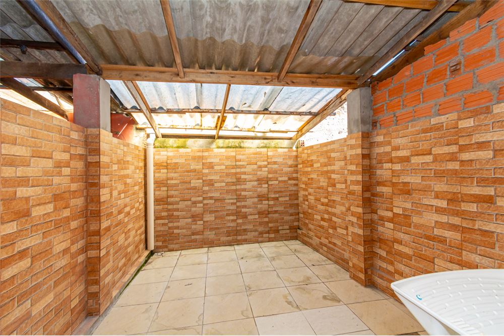 Casa à venda com 2 quartos, 45m² - Foto 10