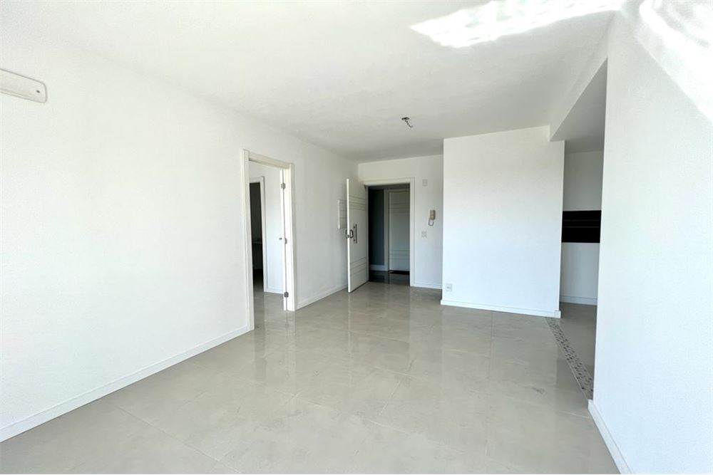 Apartamento à venda com 1 quarto, 62m² - Foto 3