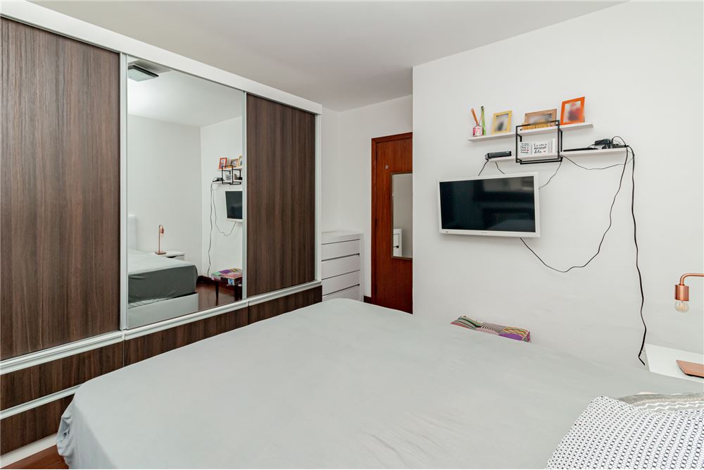 Apartamento à venda com 2 quartos, 117m² - Foto 17