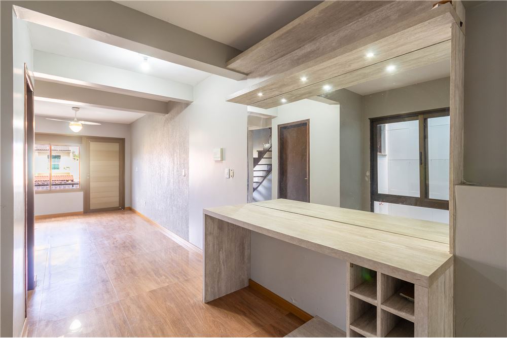 Casa à venda com 3 quartos, 96m² - Foto 5