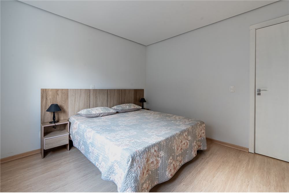 Apartamento à venda com 1 quarto, 59m² - Foto 17