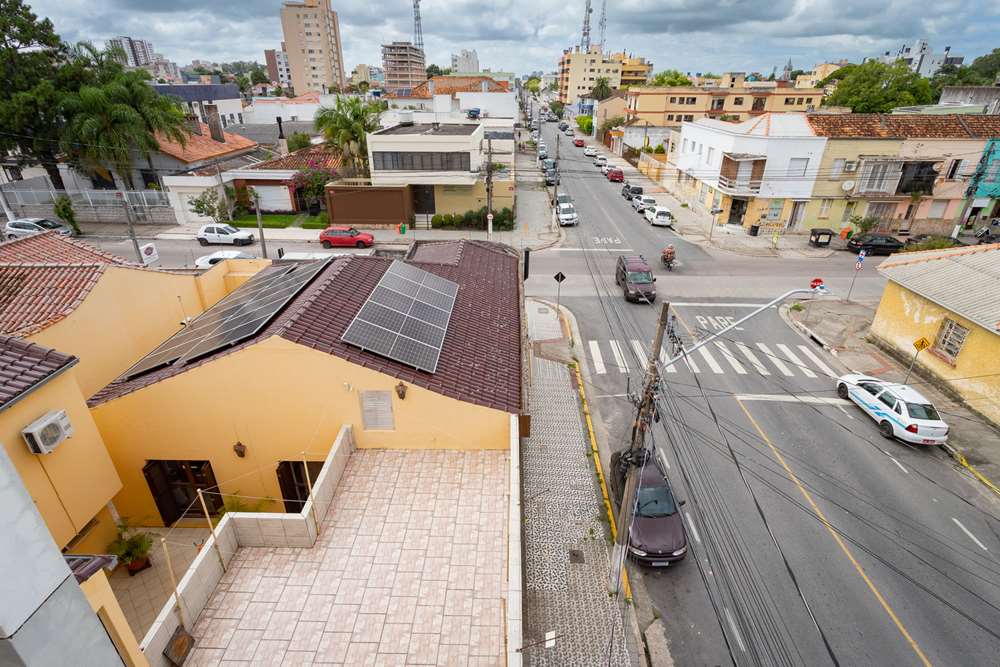 Casa à venda com 4 quartos, 260m² - Foto 3