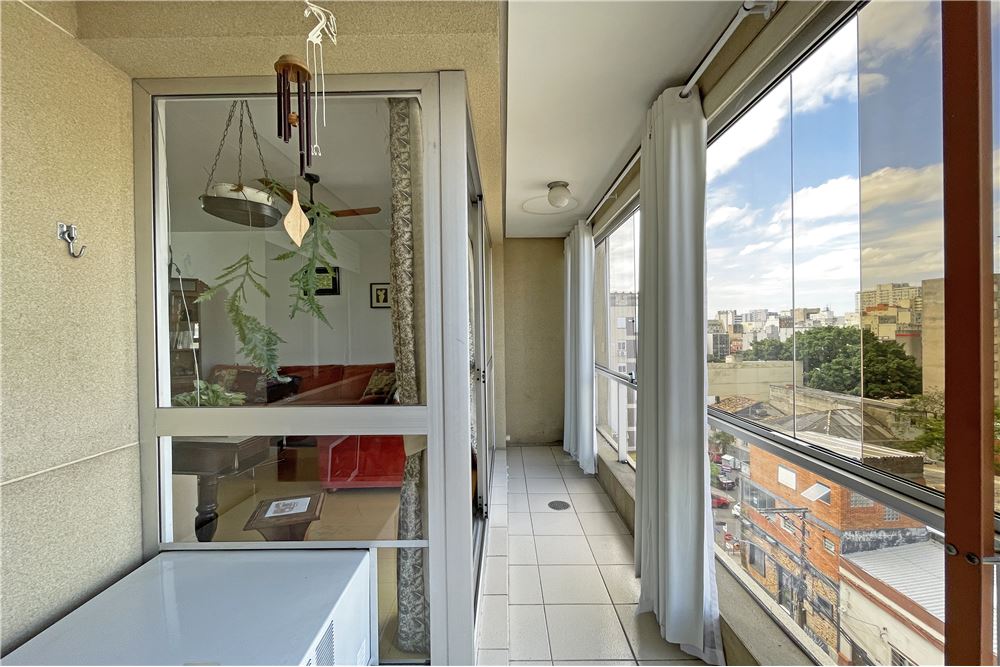 Apartamento à venda com 2 quartos, 121m² - Foto 12