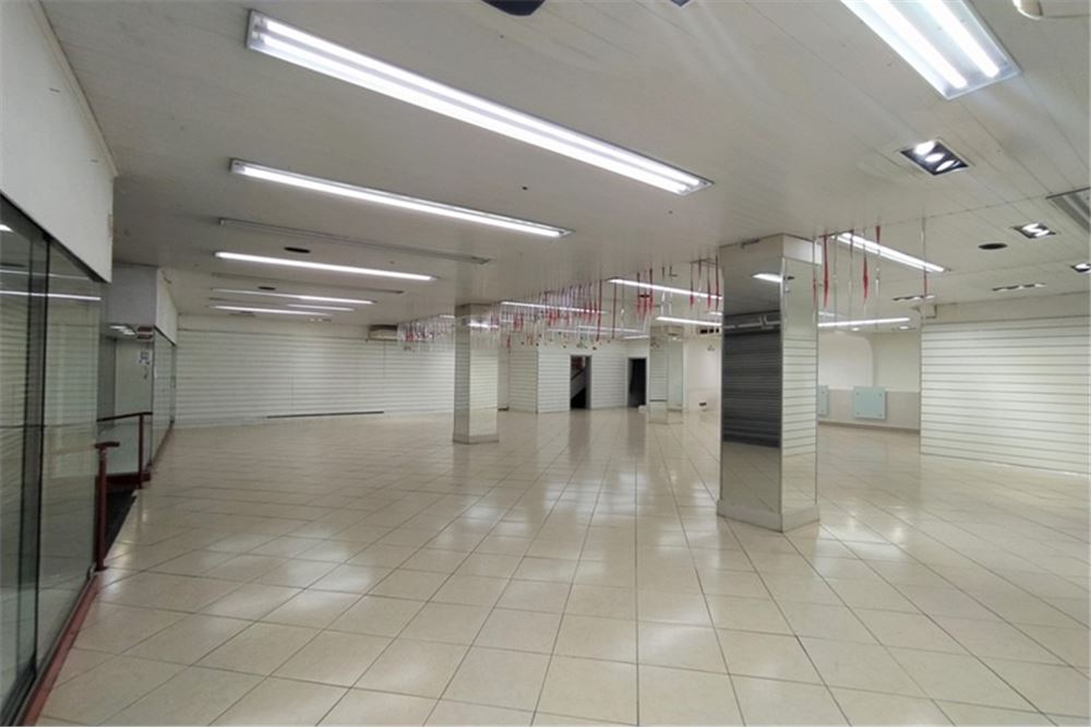 Loja-Salão para alugar, 677m² - Foto 4