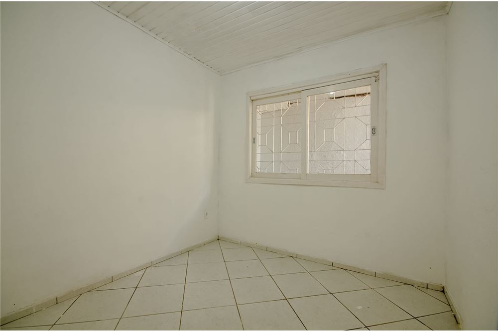 Casa à venda com 3 quartos, 240m² - Foto 11