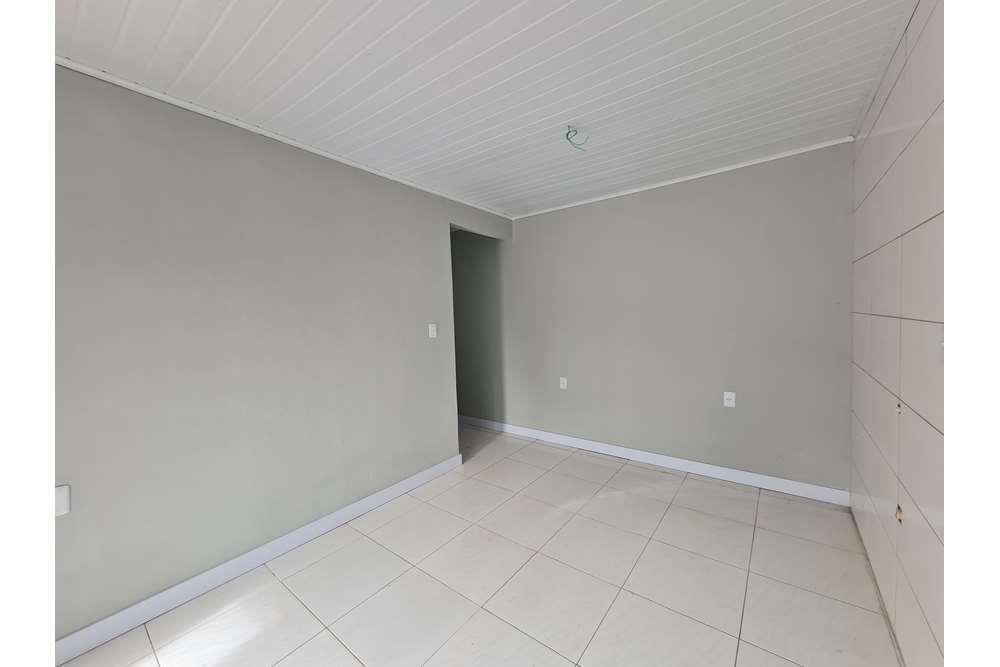 Casa à venda com 2 quartos, 300m² - Foto 10