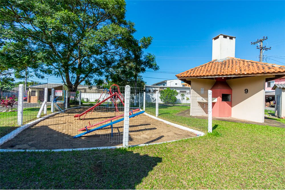 Casa à venda com 2 quartos, 45m² - Foto 22