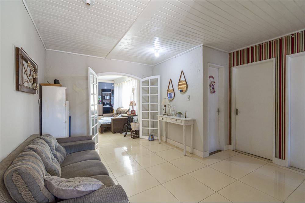 Casa à venda com 3 quartos, 110m² - Foto 2