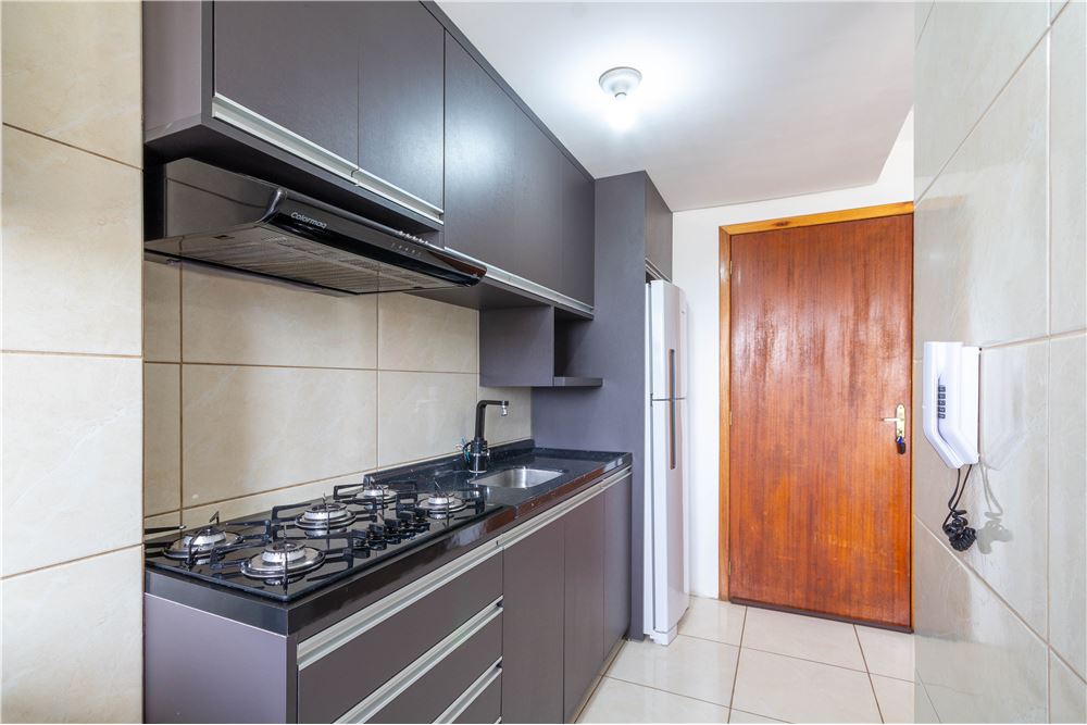 Apartamento à venda com 2 quartos, 46m² - Foto 11