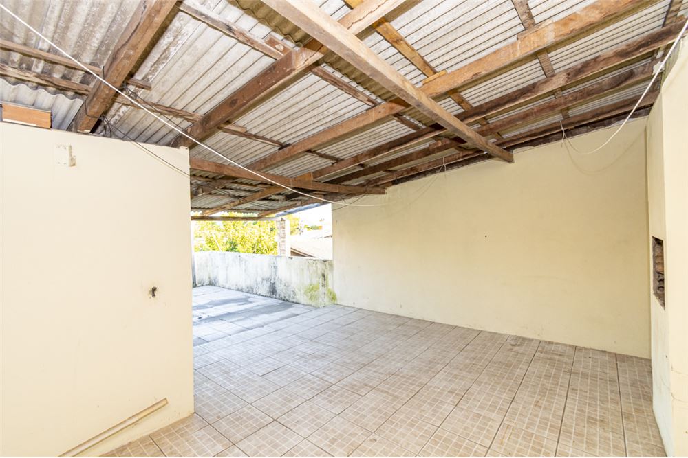 Casa à venda com 4 quartos, 200m² - Foto 14