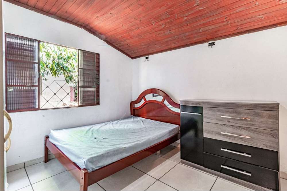 Casa à venda com 3 quartos, 300m² - Foto 8