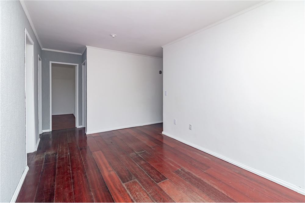 Apartamento à venda com 2 quartos, 70m² - Foto 3